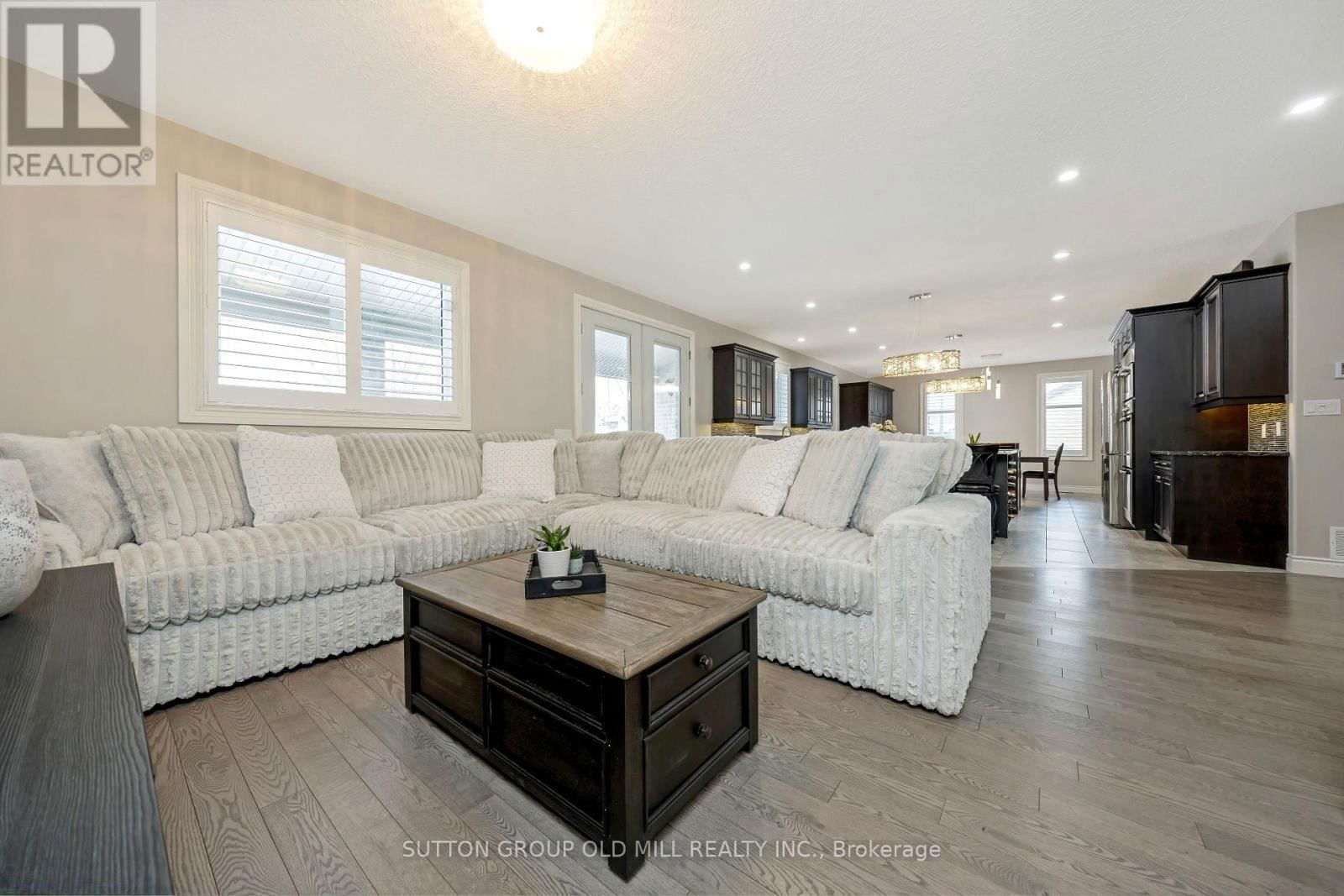 17 MILLER DRIVE Image 15