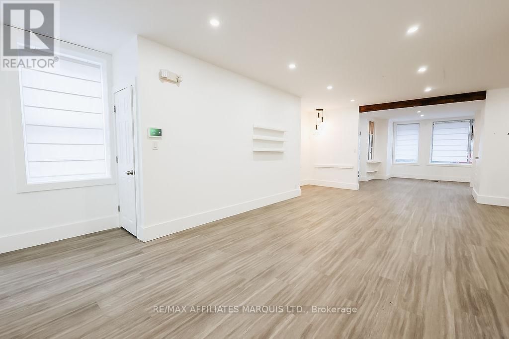 188 MILITARY ROAD SOUTH Image 32