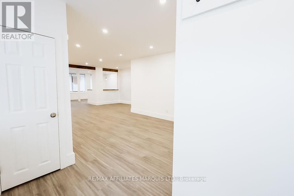 188 MILITARY ROAD SOUTH Image 33