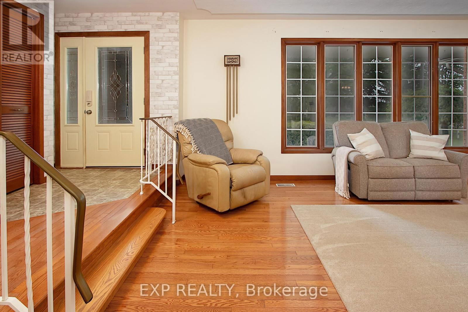 1265 GLADSTONE DRIVE Image 29