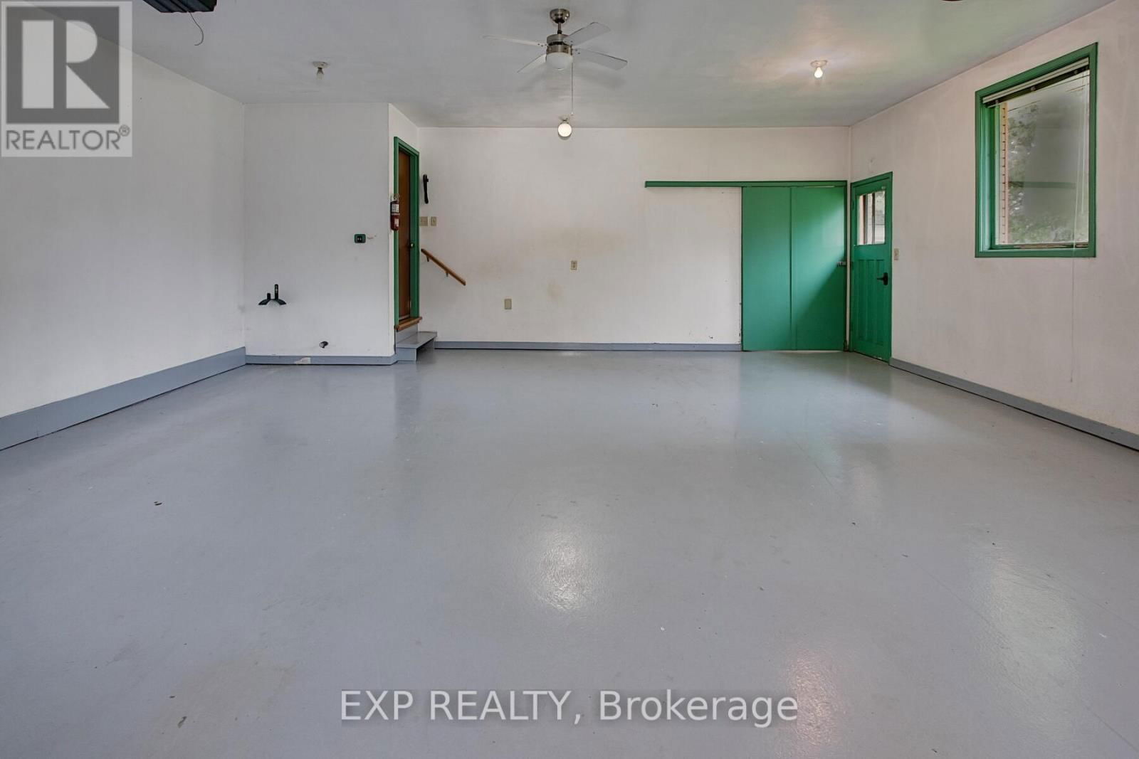 1265 GLADSTONE DRIVE Image 32