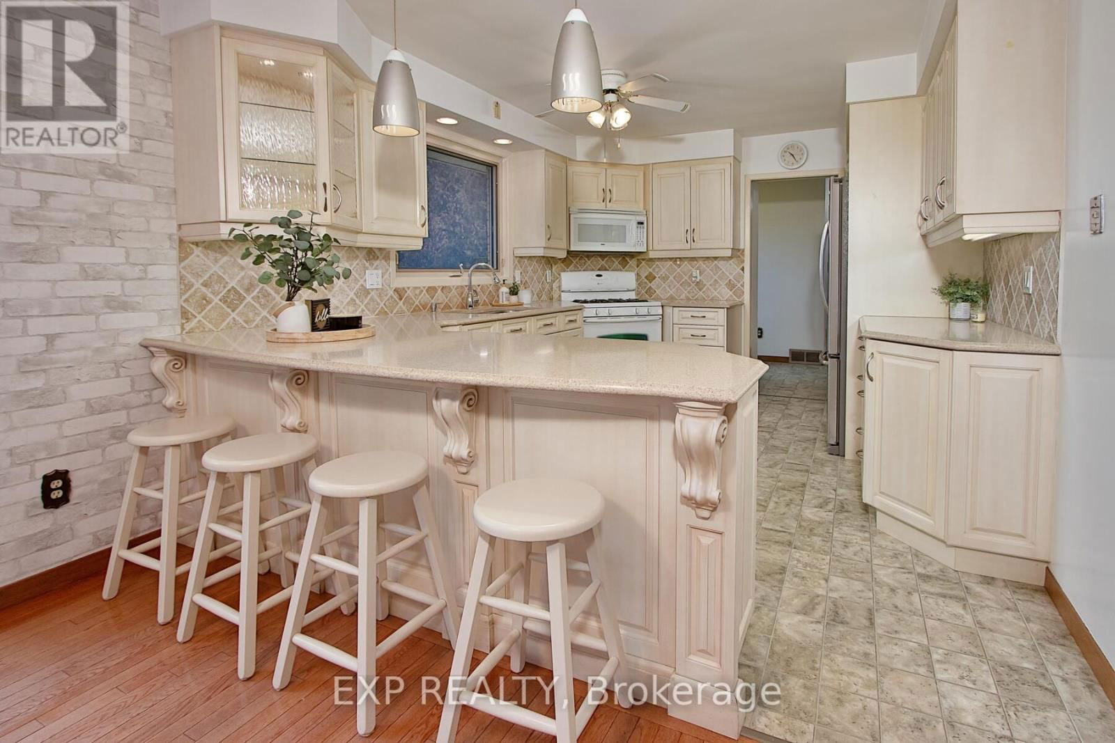 1265 GLADSTONE DRIVE Image 5