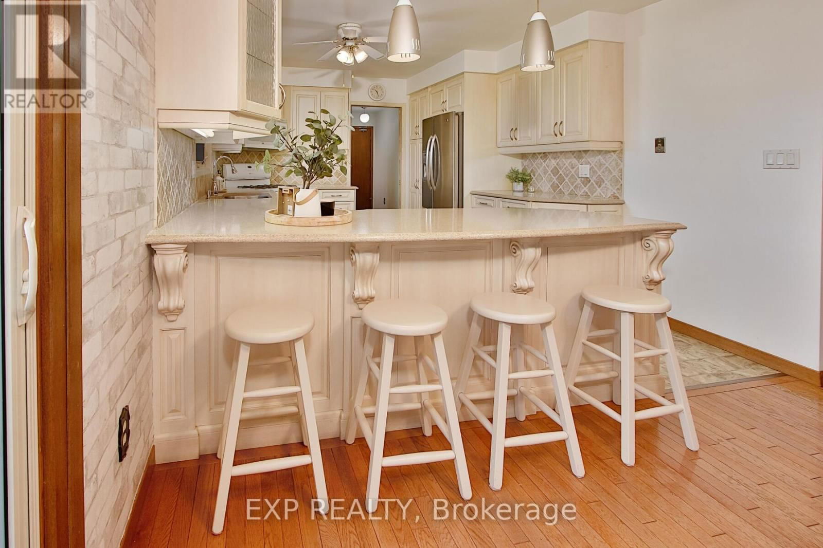 1265 GLADSTONE DRIVE Image 8