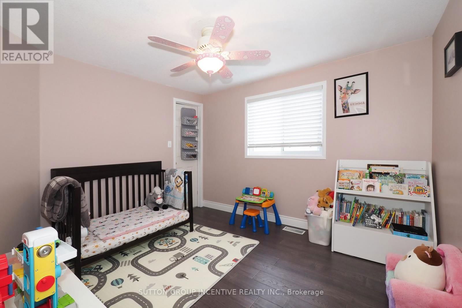 251 GREY FOX DRIVE Image 19