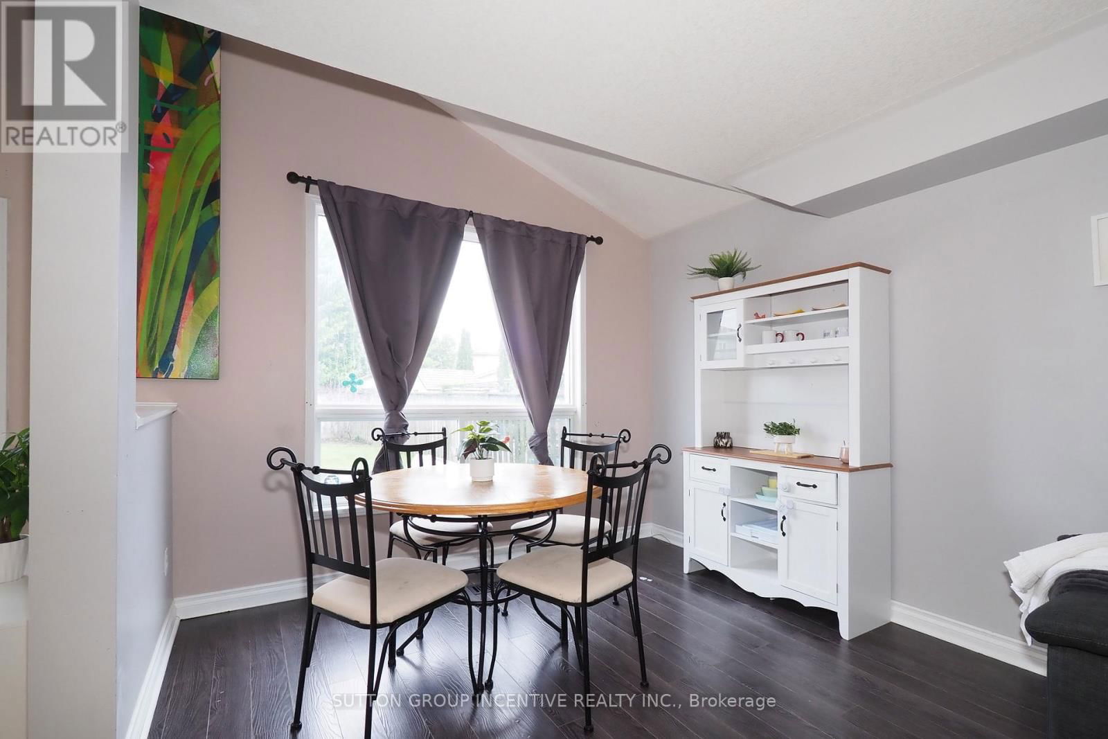 251 GREY FOX DRIVE Image 9