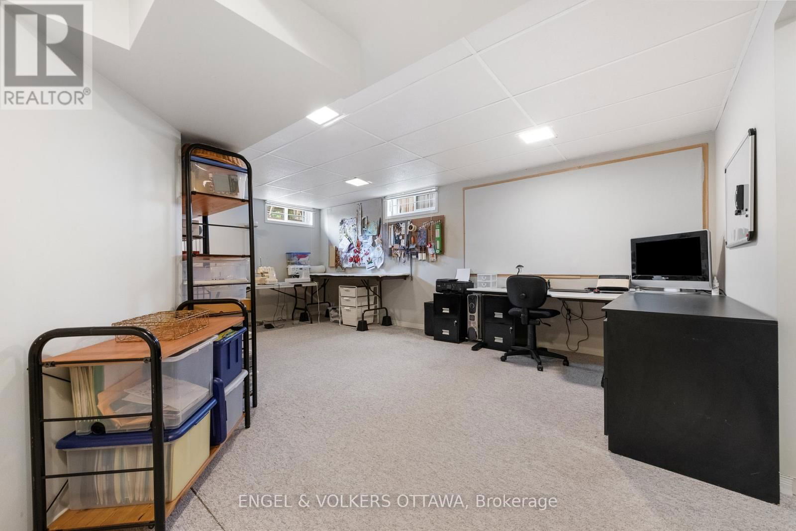 1798 TACHE WAY Image 26