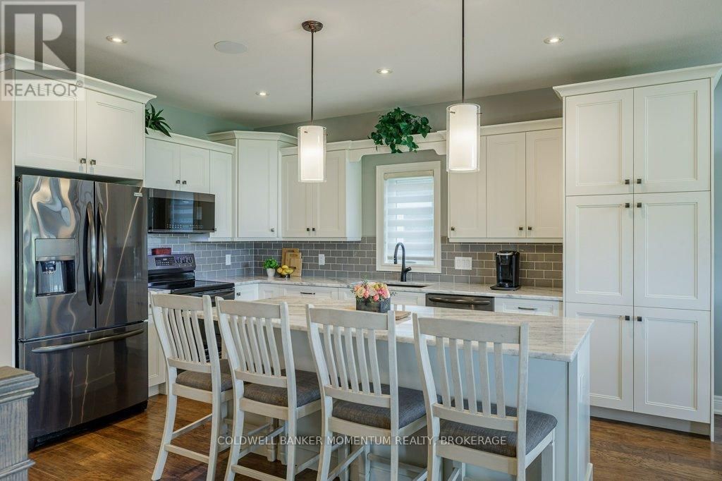 58 BUTLERS DRIVE NORTH Image 13