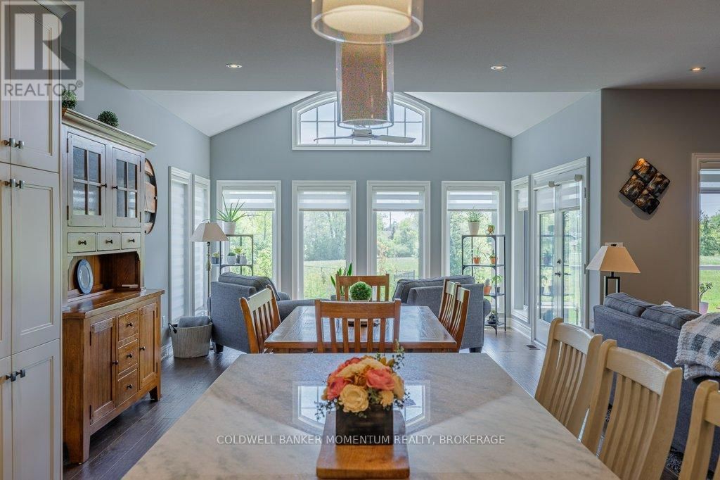 58 BUTLERS DRIVE NORTH Image 17