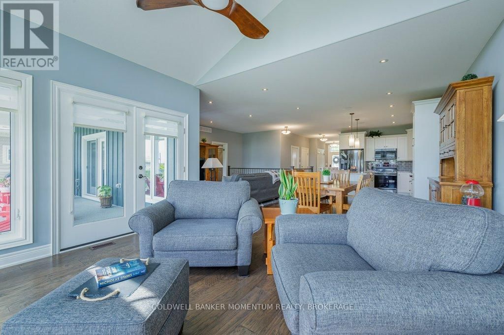 58 BUTLERS DRIVE NORTH Image 20