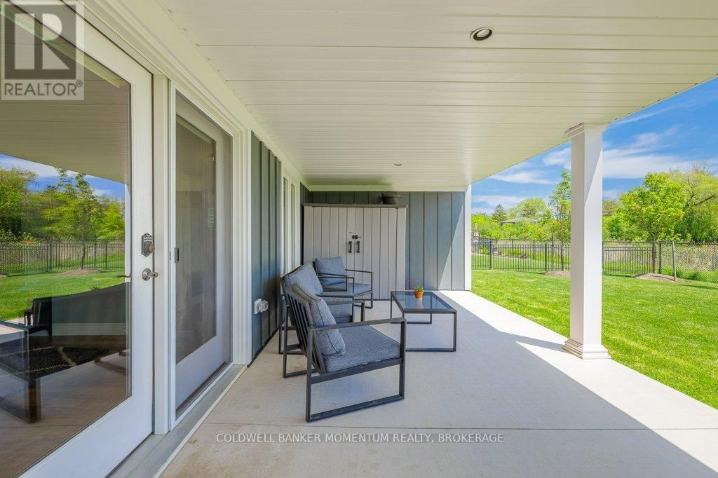 58 BUTLERS DRIVE NORTH Image 29
