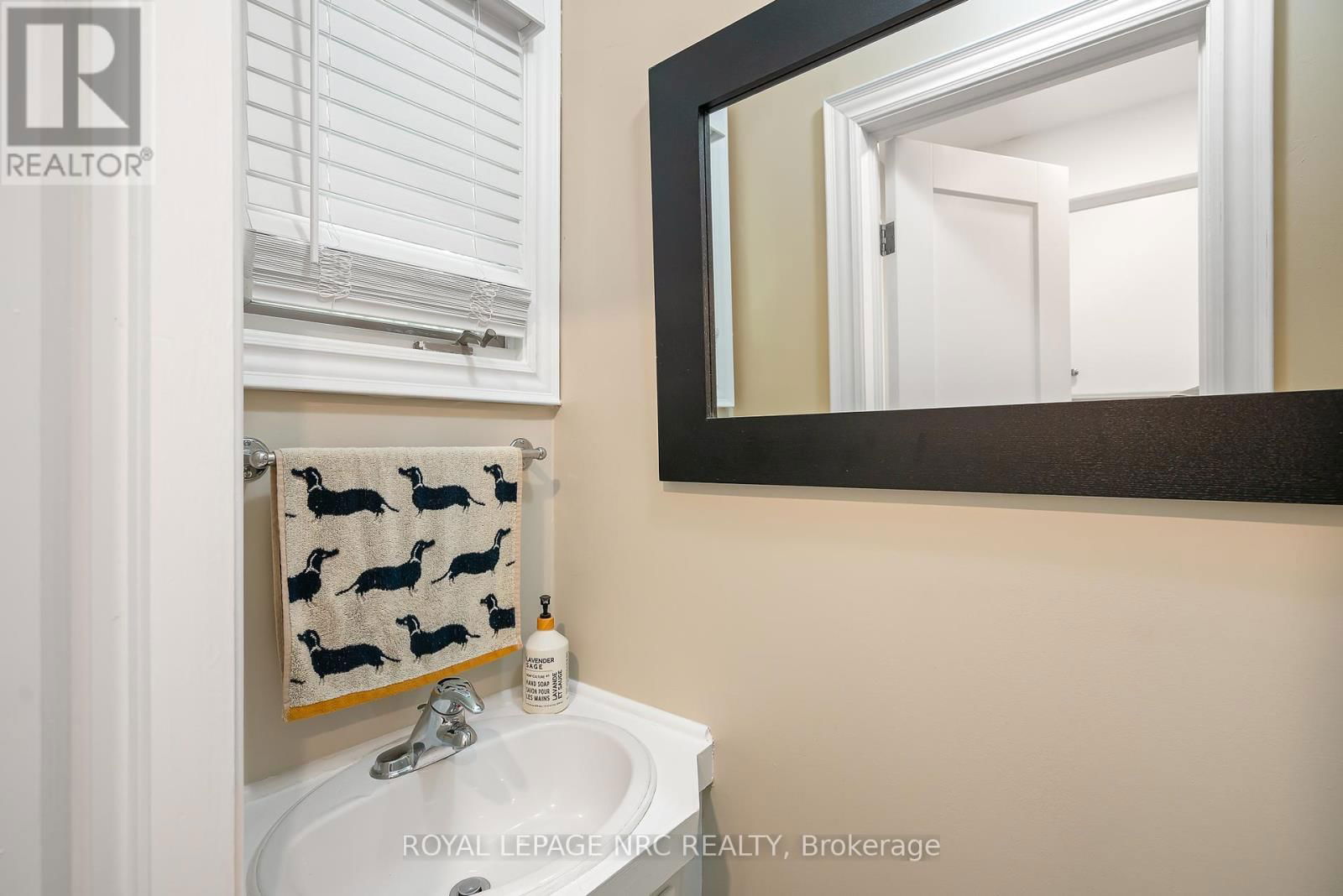 26 CHERRY AVENUE Image 24