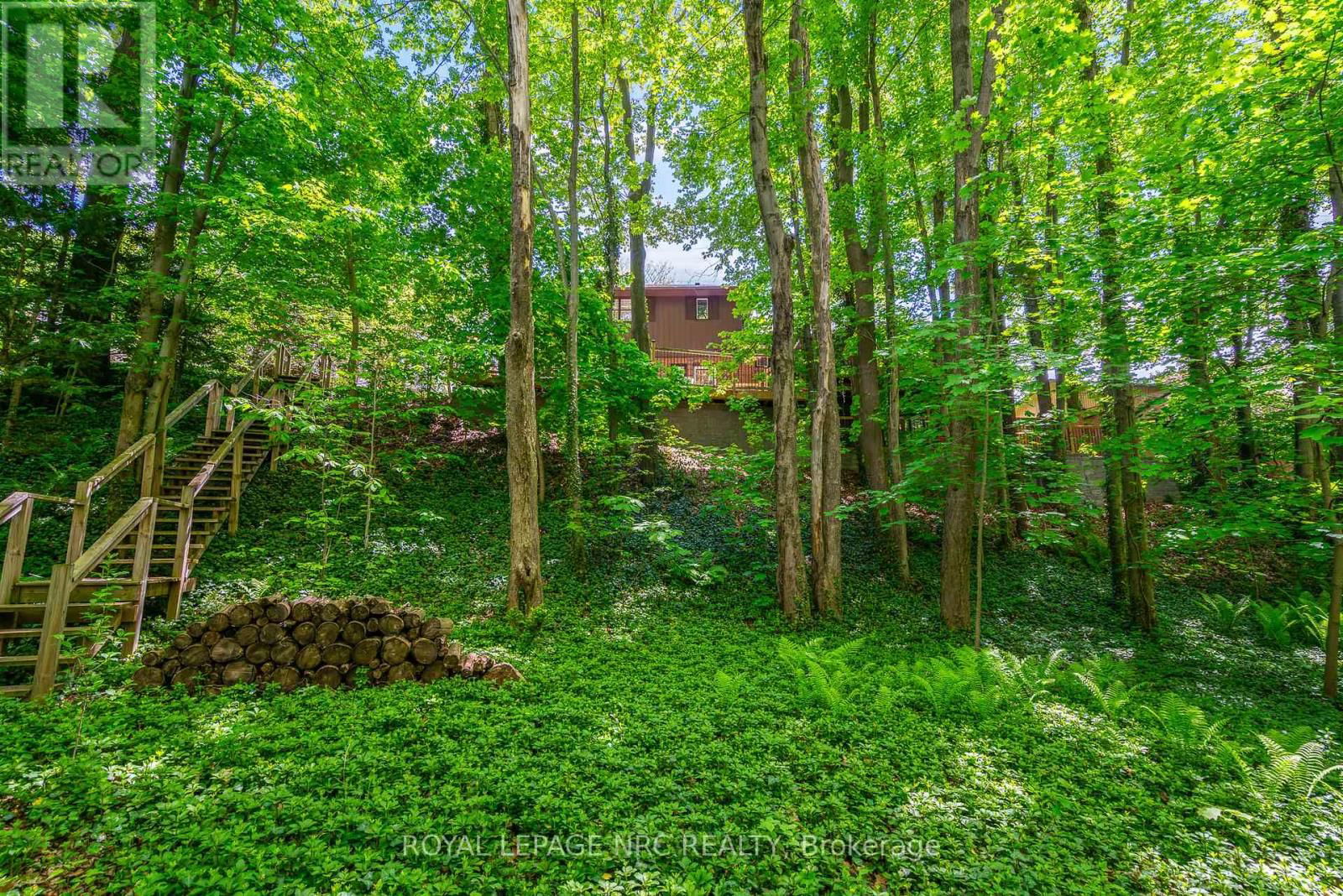 26 CHERRY AVENUE Image 37