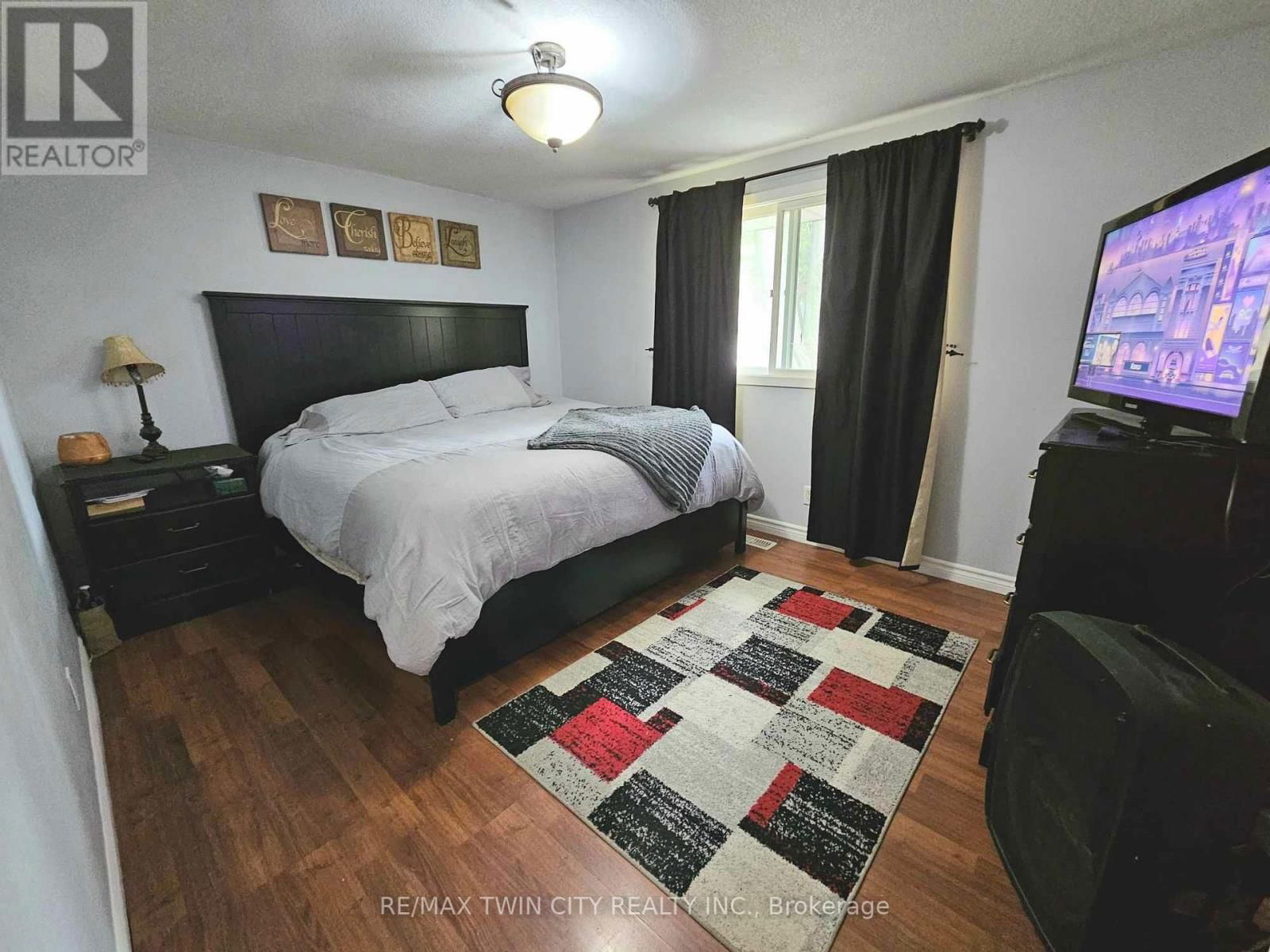 559 SPRUCEHILL AVENUE Image 8