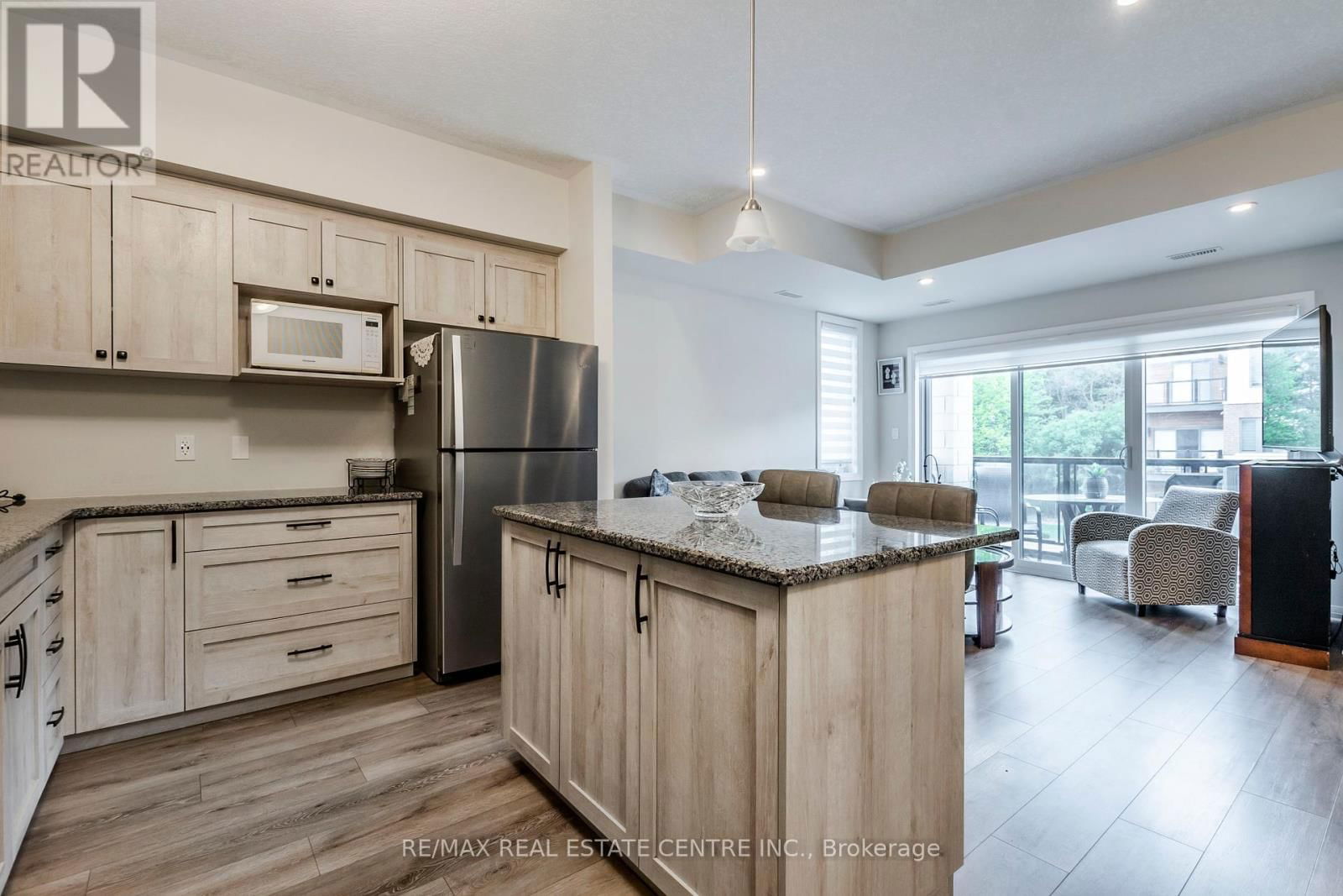 95 - 25 ISHERWOOD AVENUE Image 7