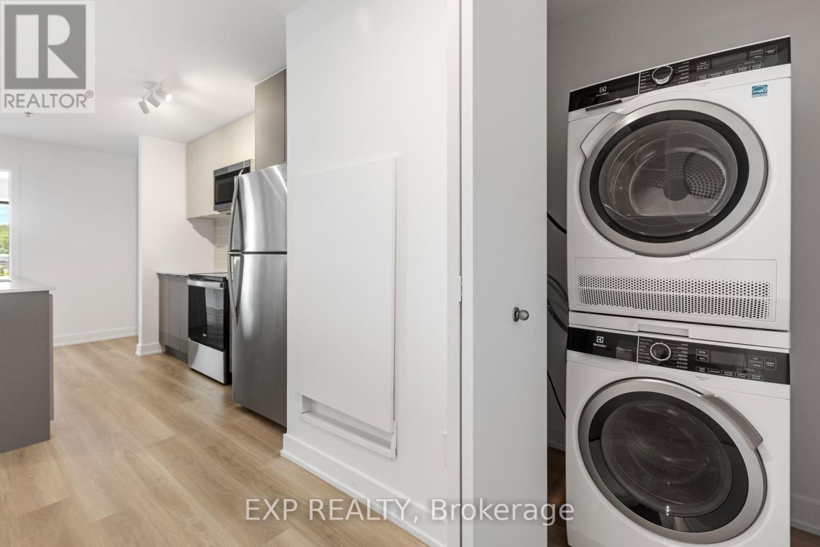 317 - 1366 CARLING AVENUE Image 5