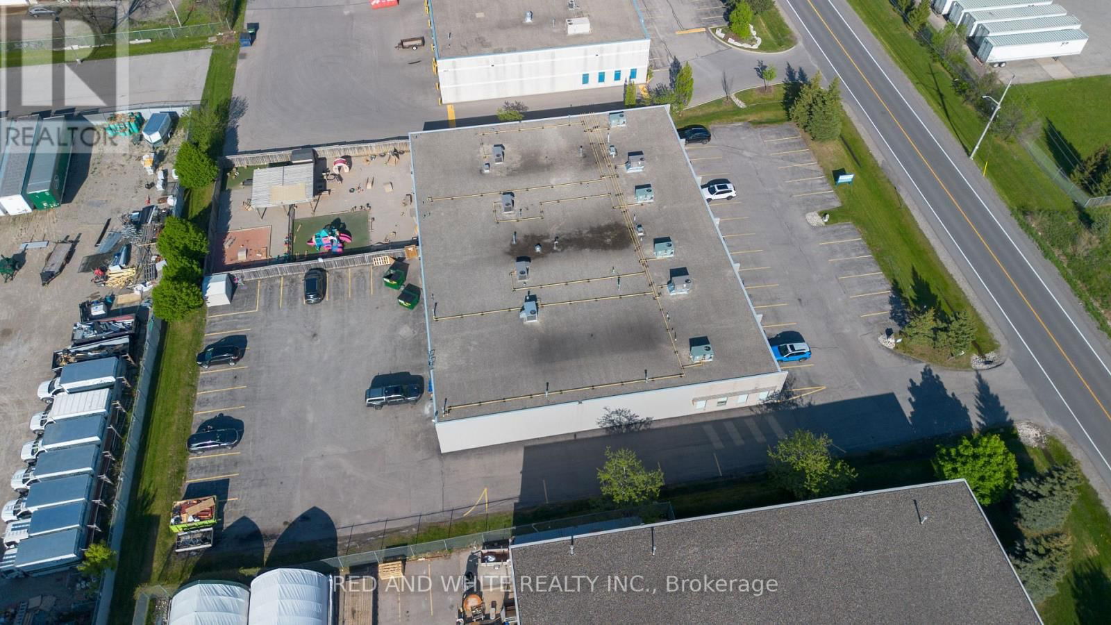 460 SHELDON DRIVE Image 9