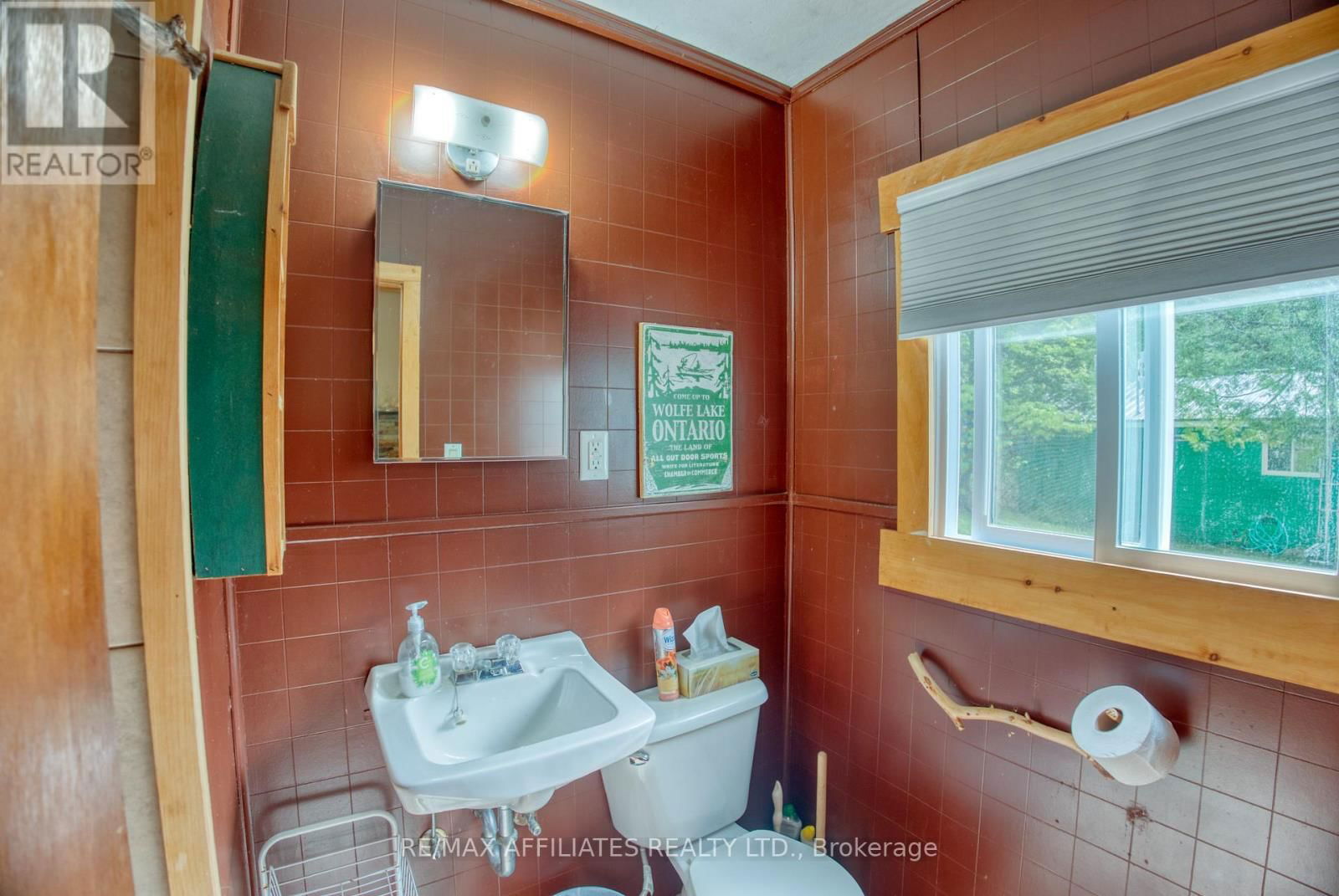 77 PINECREST LANE Image 15