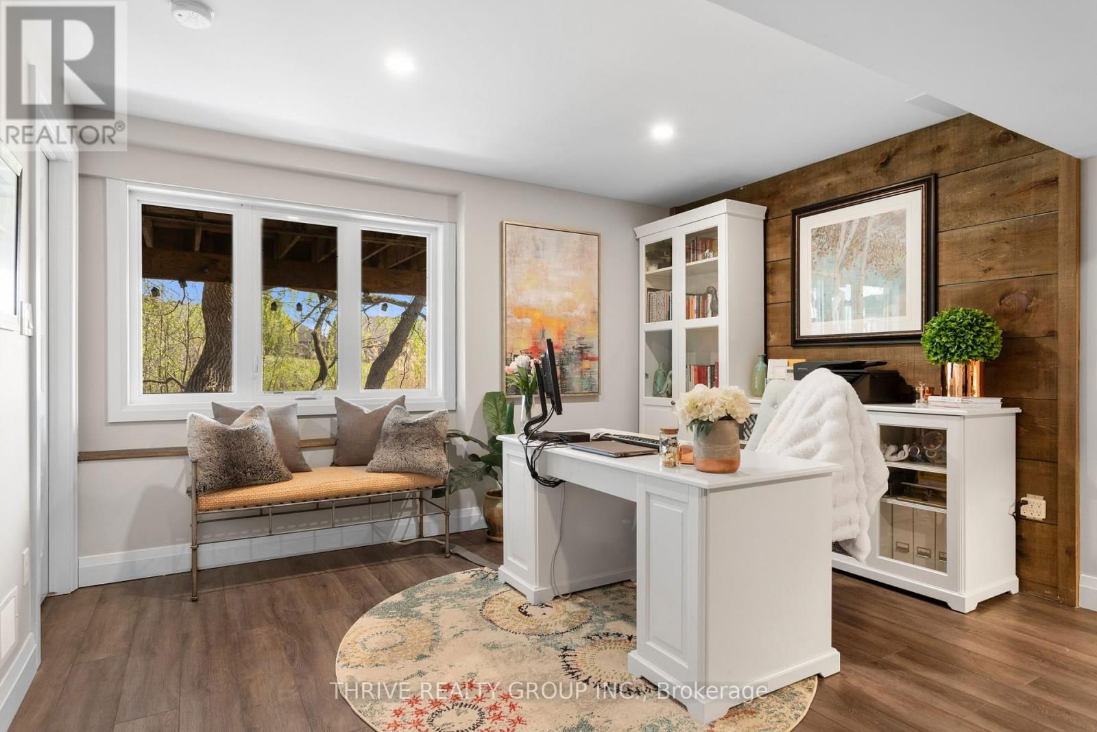 5 - 727 APRICOT DRIVE Image 35