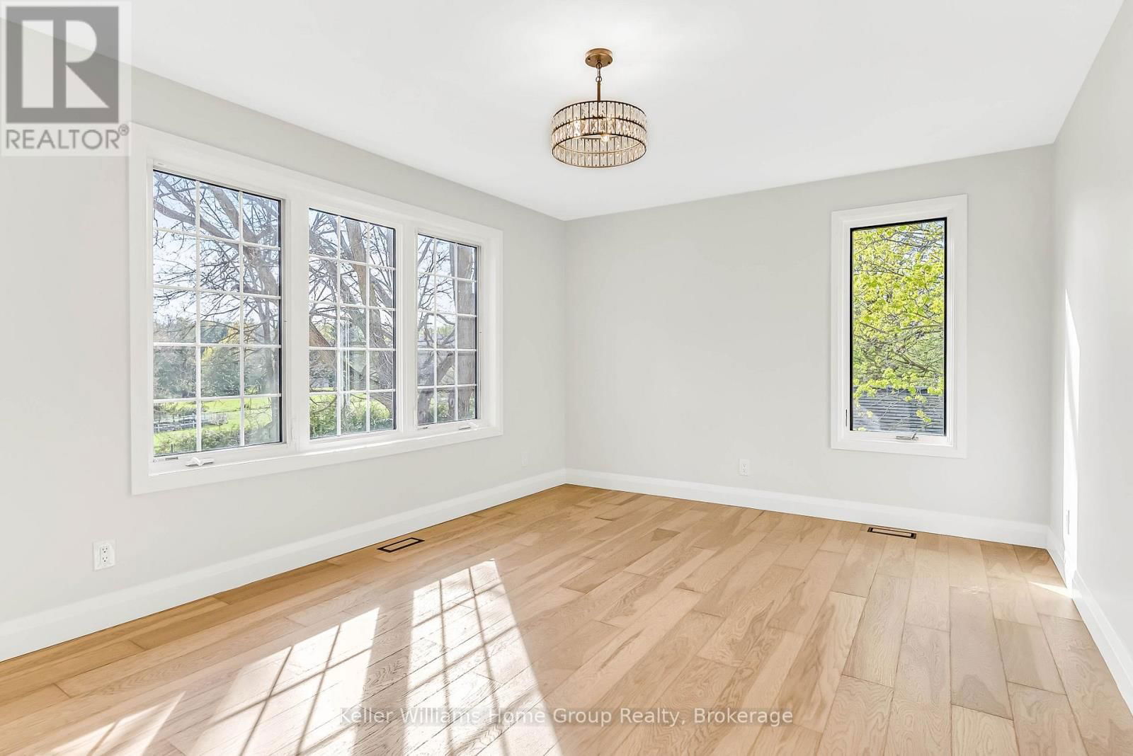 739 ERBSVILLE ROAD Image 32