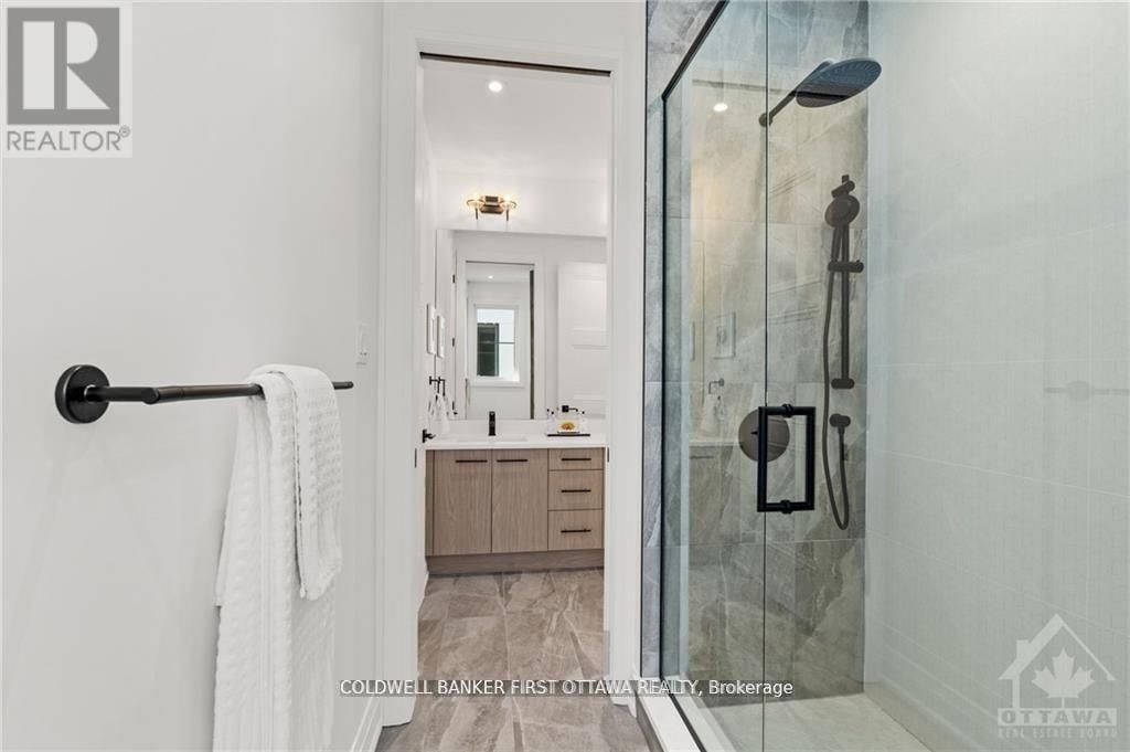 317 WESTHILL AVENUE Image 13