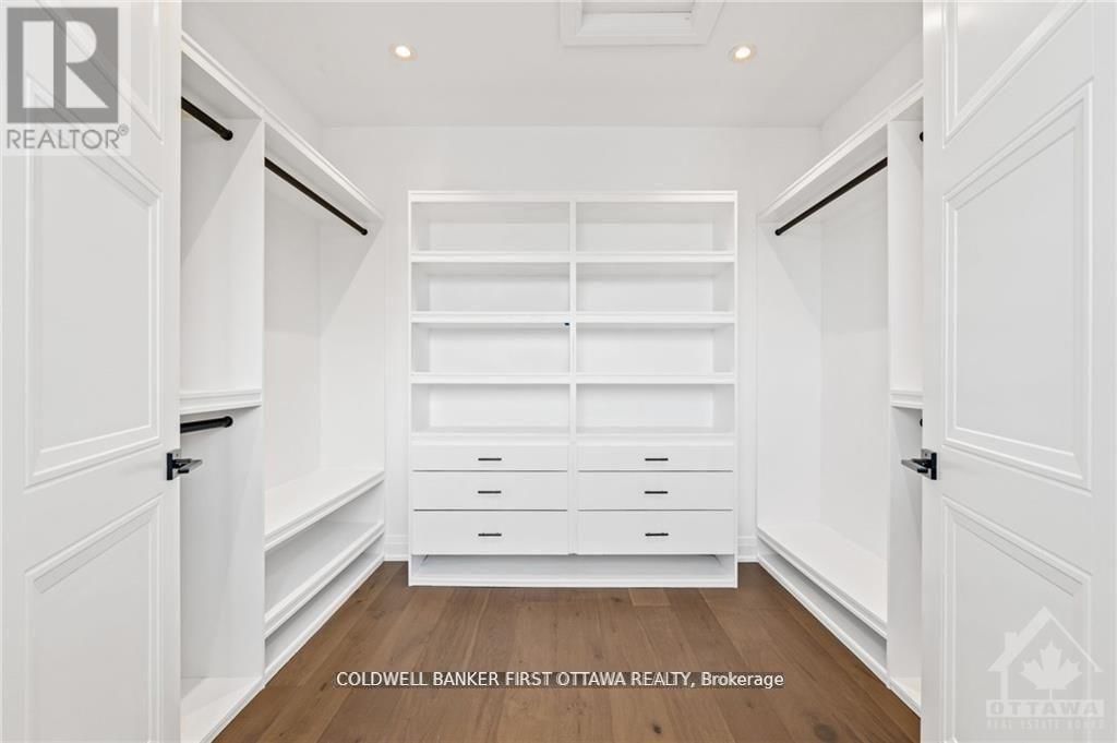 317 WESTHILL AVENUE Image 14