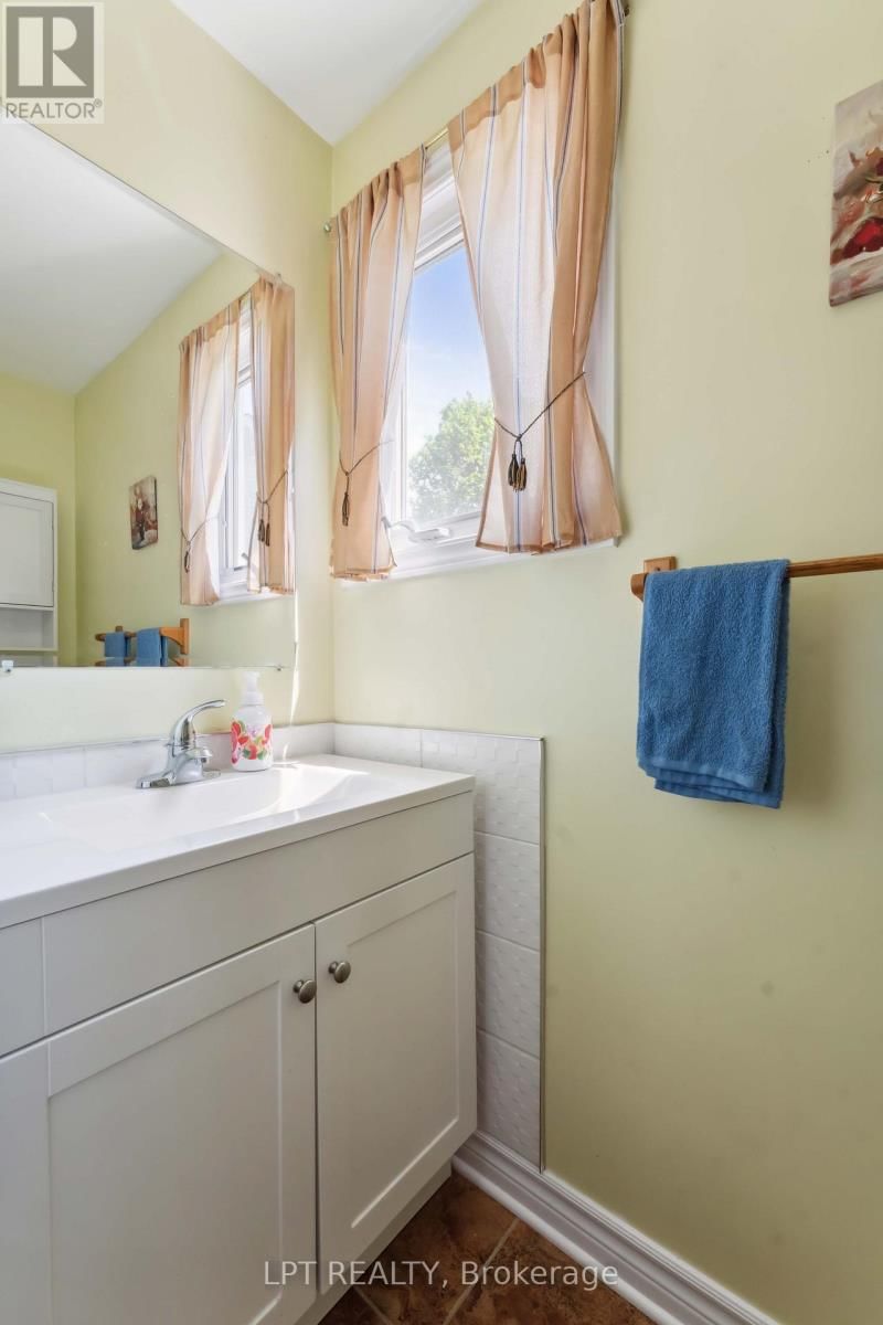 61 FIELDGATE DRIVE Image 11