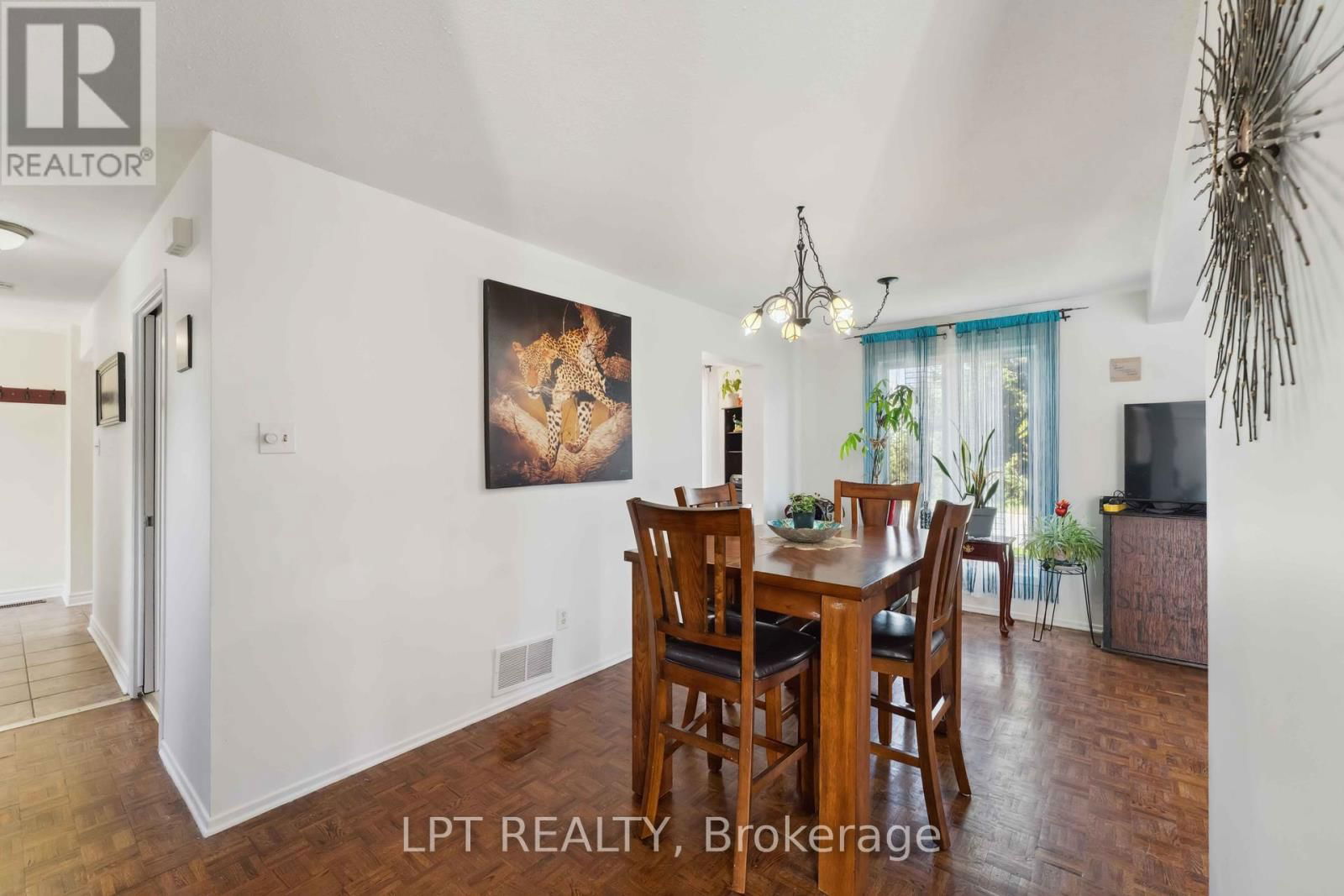 61 FIELDGATE DRIVE Image 13