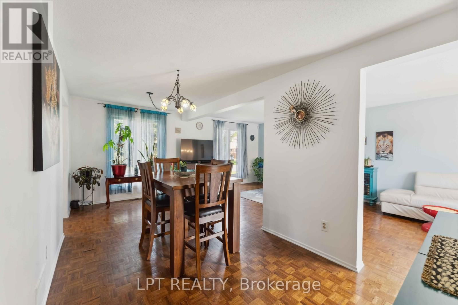 61 FIELDGATE DRIVE Image 14