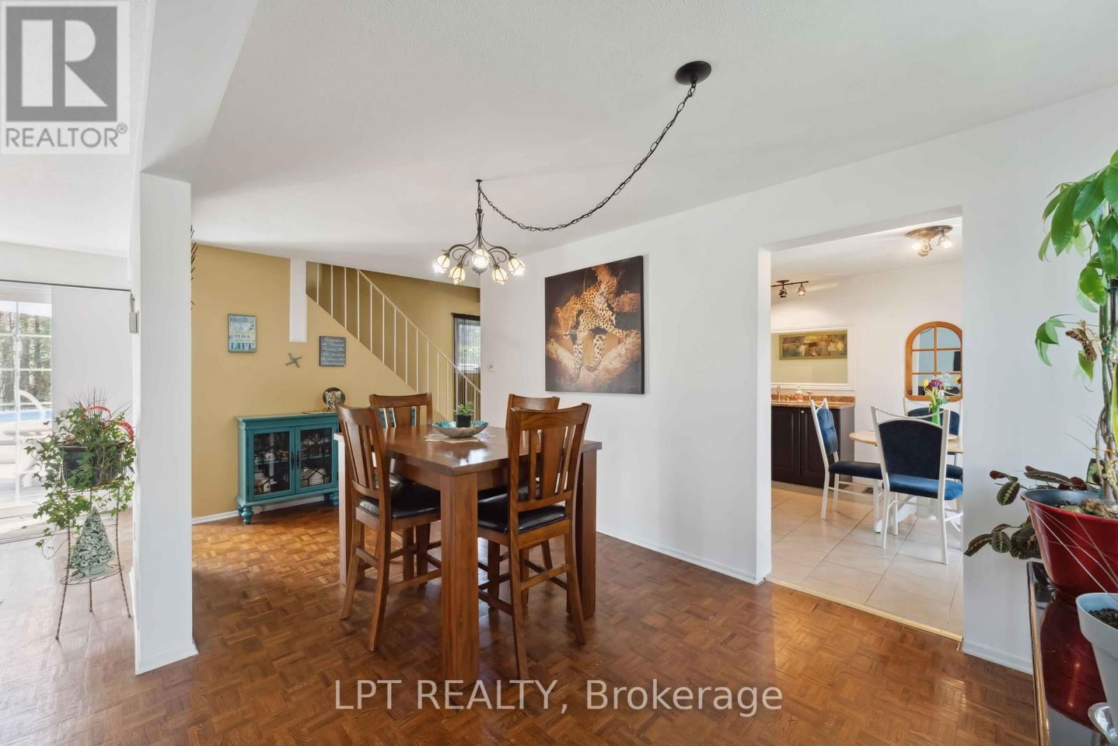 61 FIELDGATE DRIVE Image 16