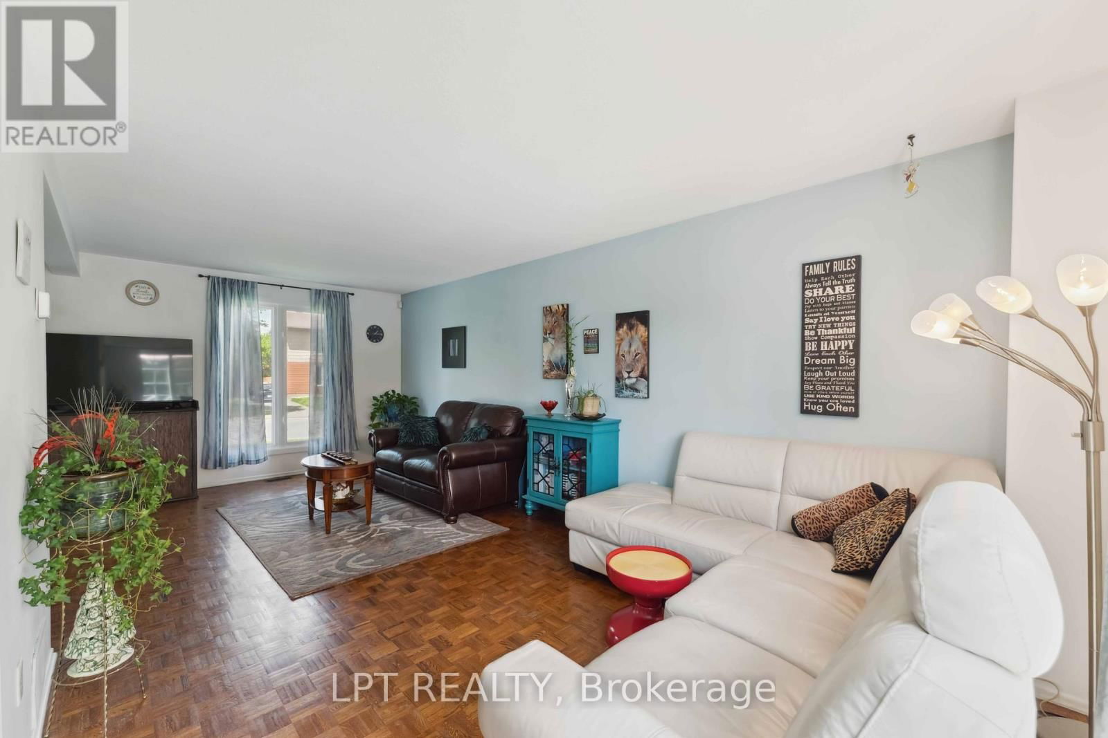 61 FIELDGATE DRIVE Image 18