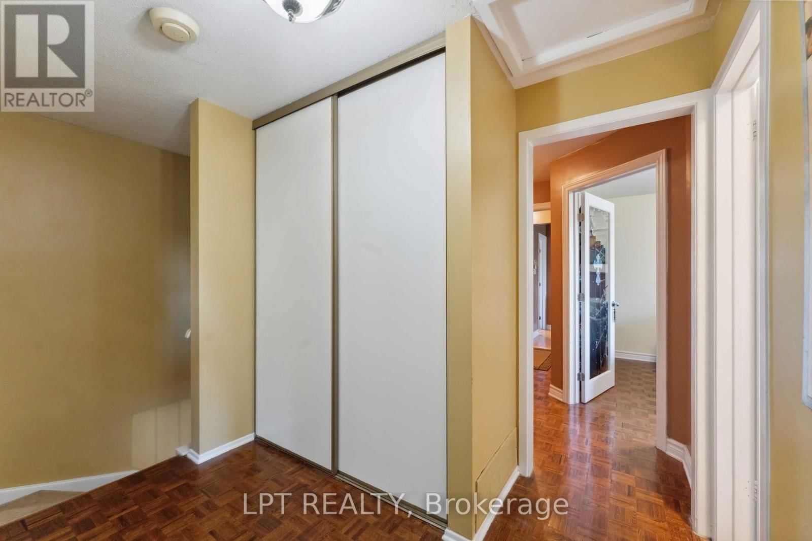 61 FIELDGATE DRIVE Image 20