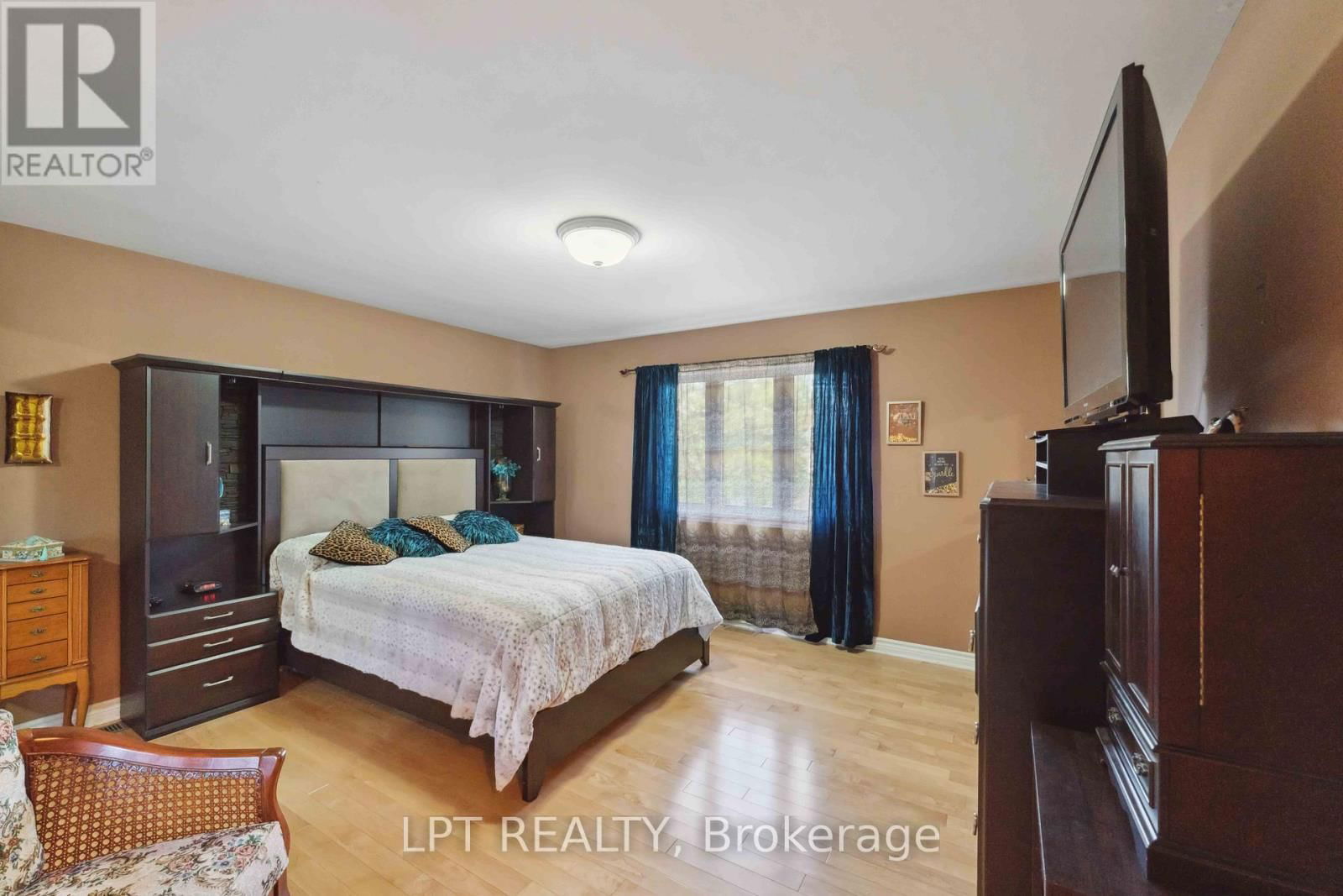 61 FIELDGATE DRIVE Image 21