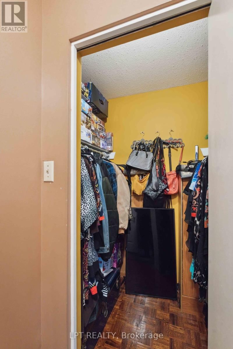 61 FIELDGATE DRIVE Image 26