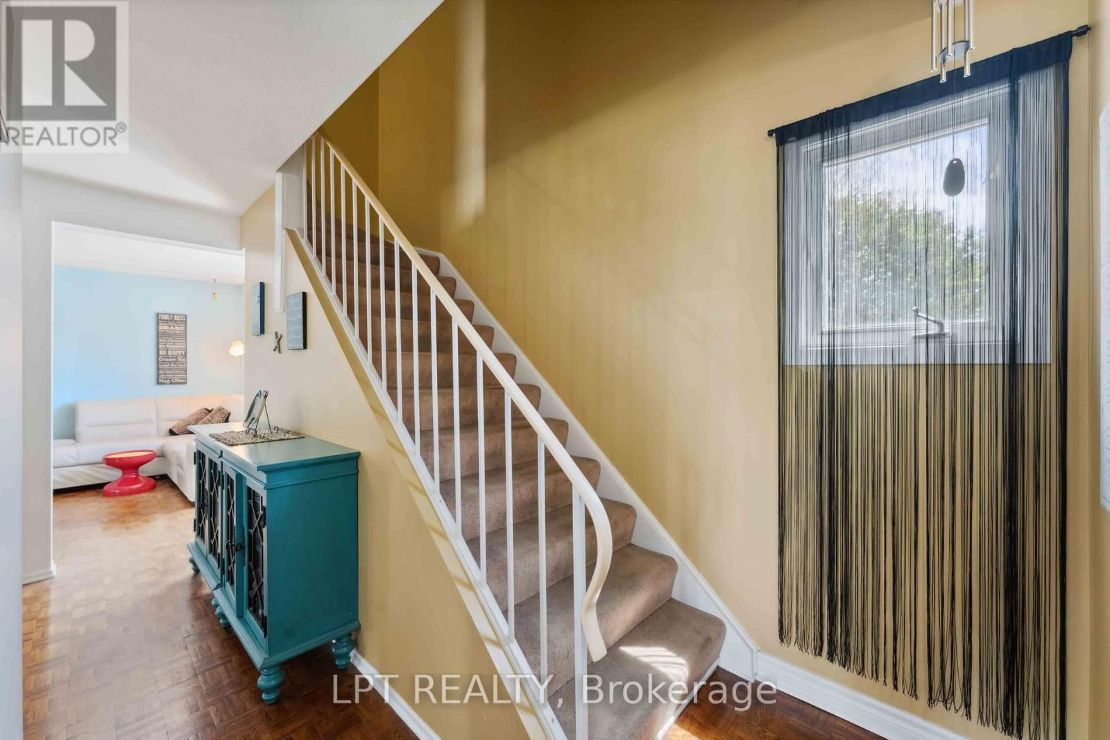 61 FIELDGATE DRIVE Image 6