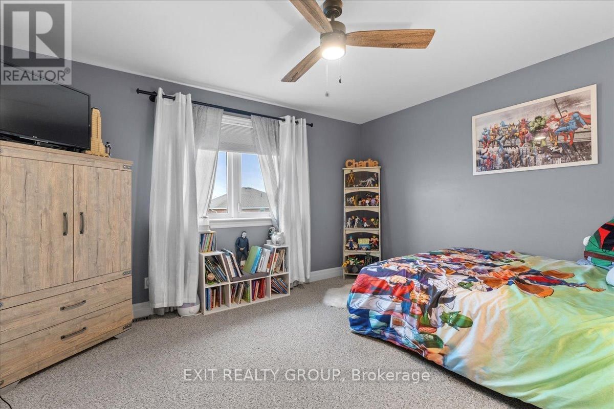 32 VERTIS COURT Image 24