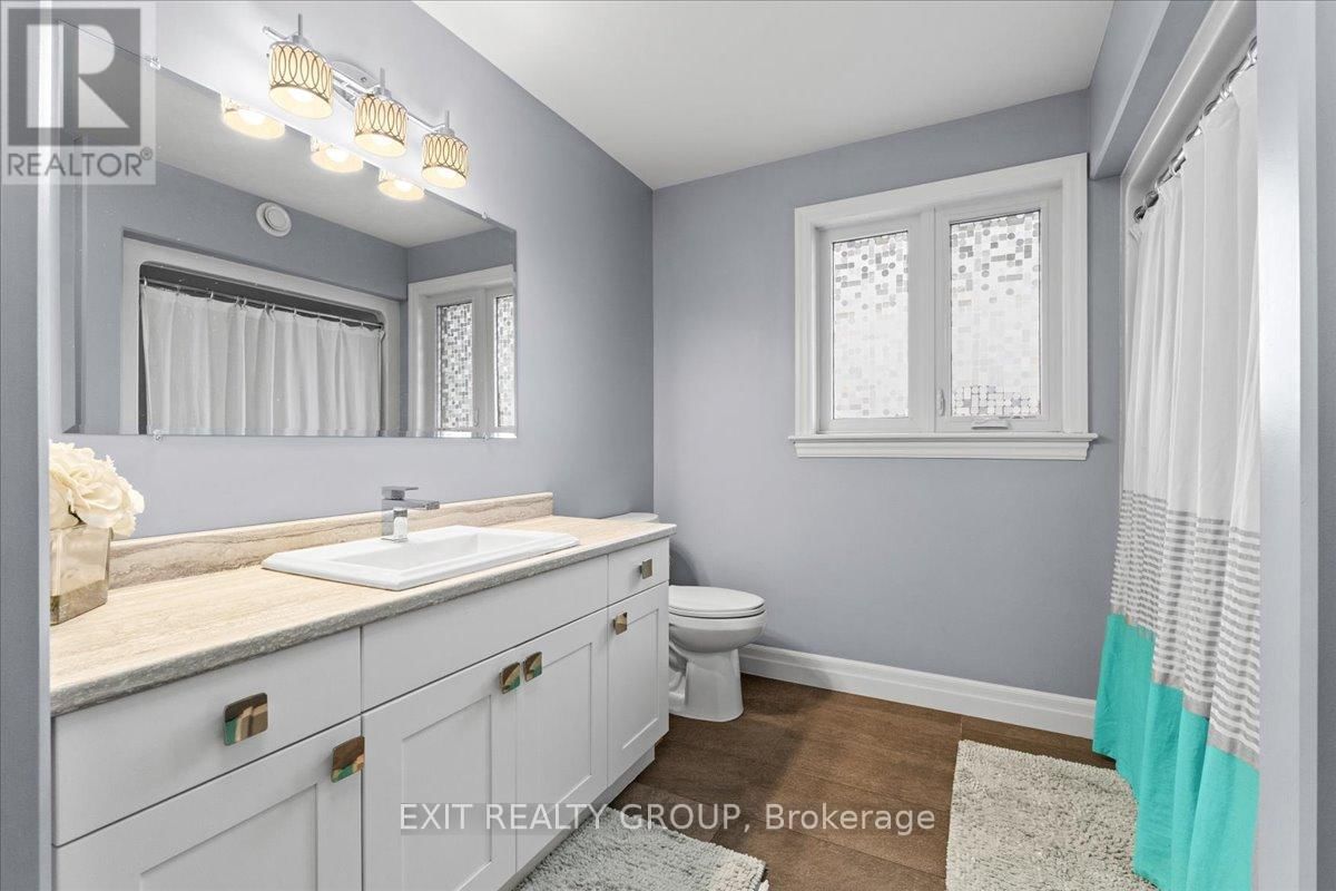 32 VERTIS COURT Image 26