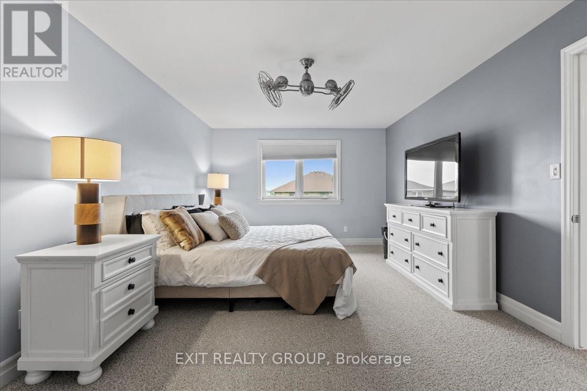 32 VERTIS COURT Image 27