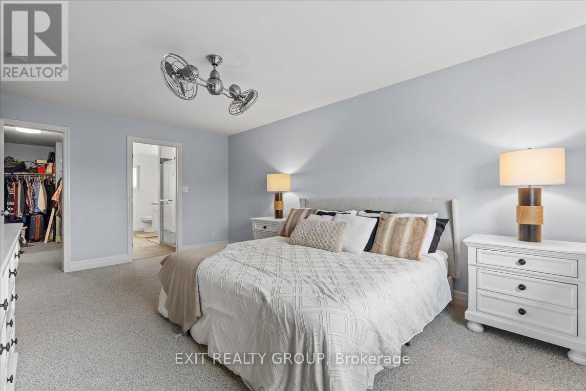 32 VERTIS COURT Image 28