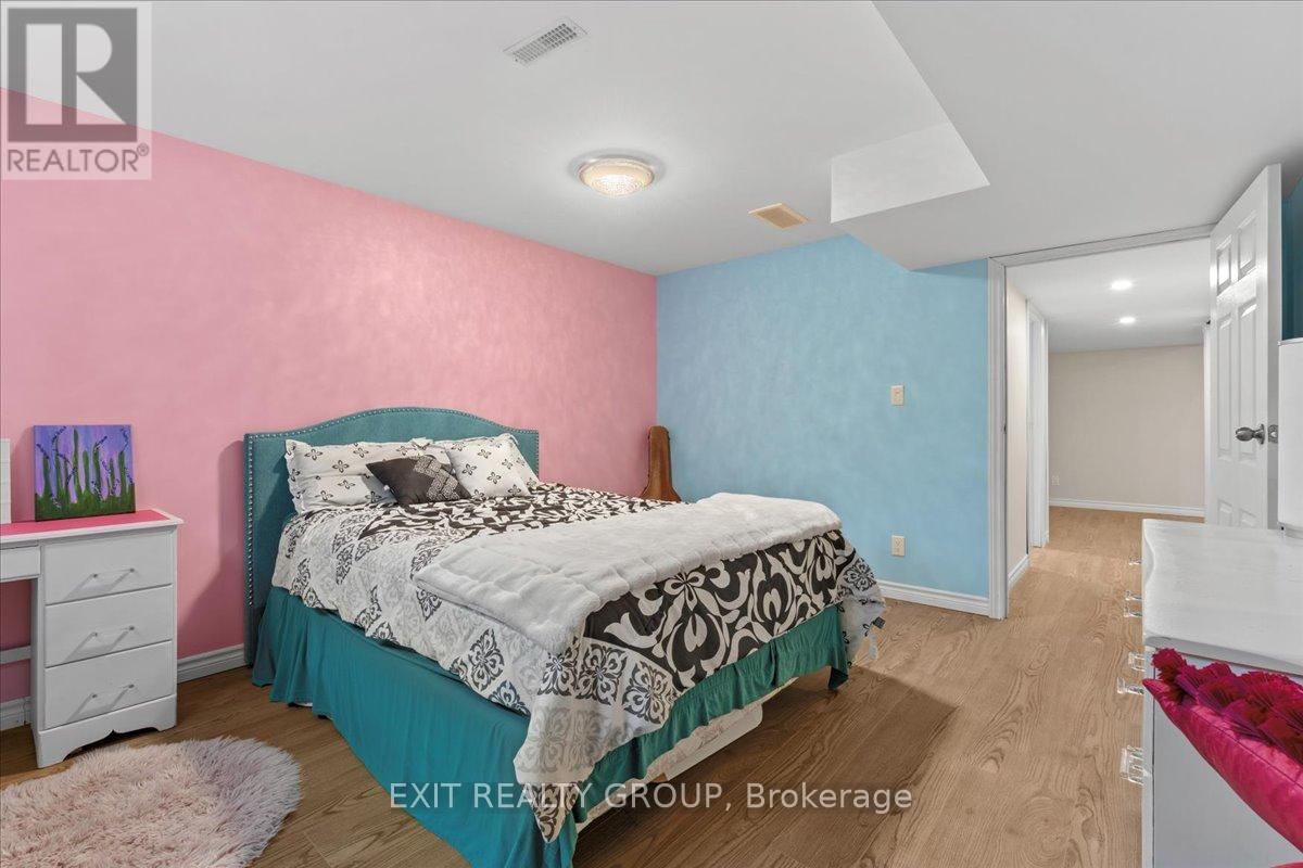 32 VERTIS COURT Image 39