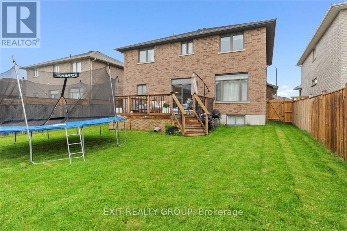 32 VERTIS COURT Image 40