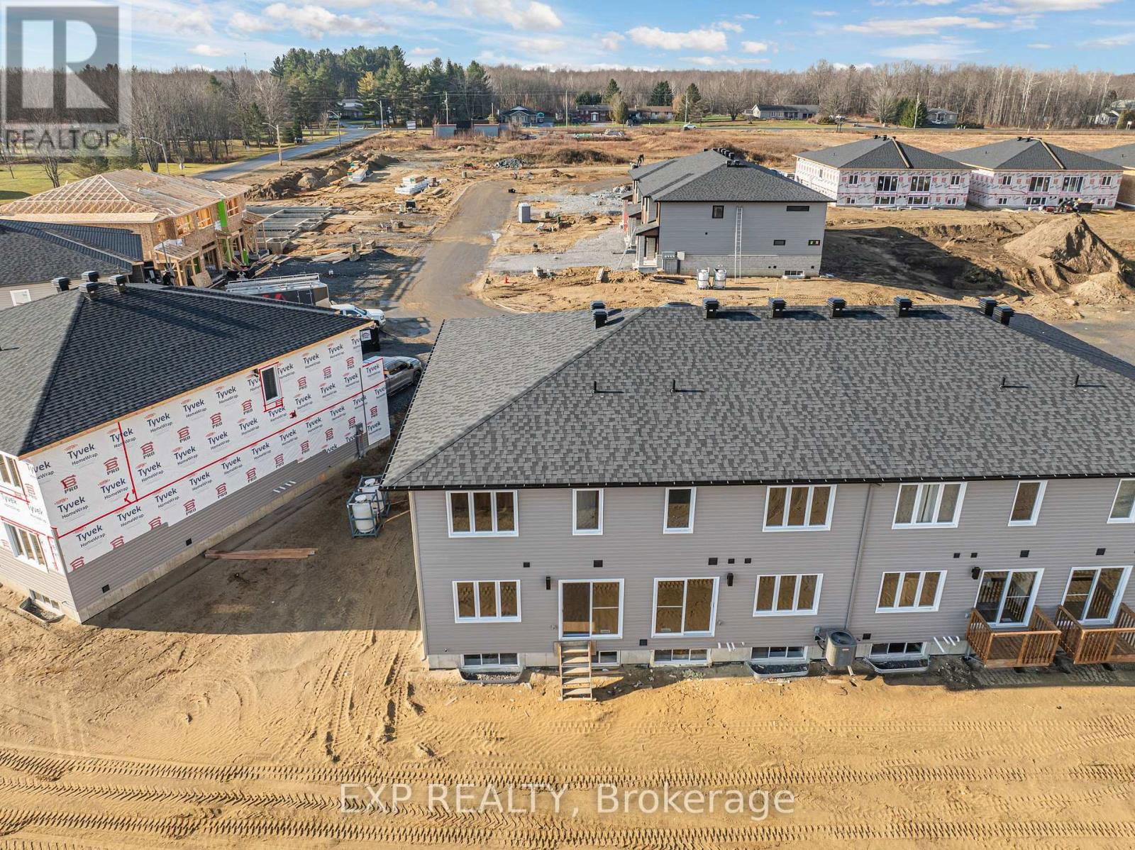 347 HAZEL CRESCENT Image 34