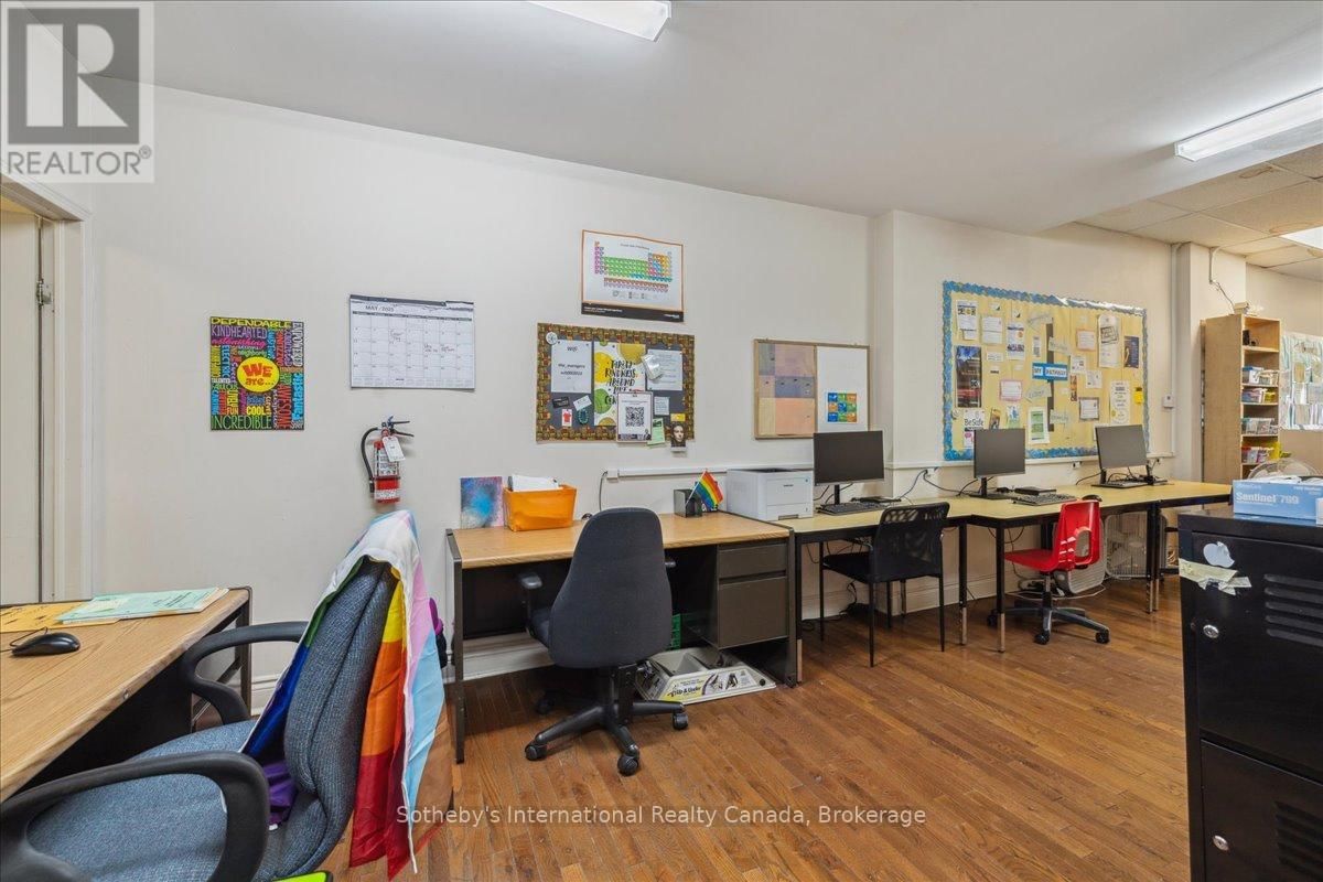 Main - 138 JAMES STREET NORTH Image 22