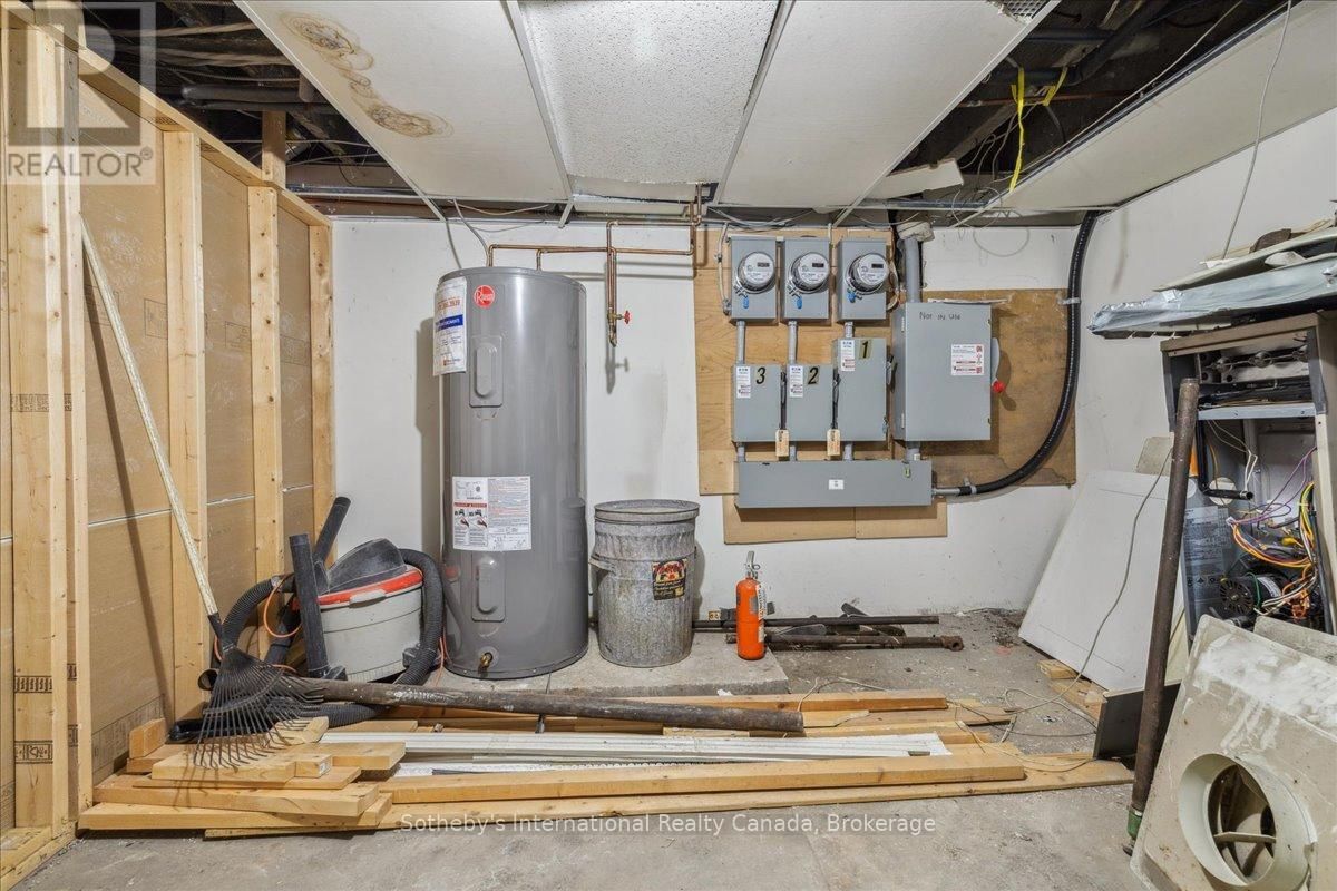 Main - 138 JAMES STREET NORTH Image 36