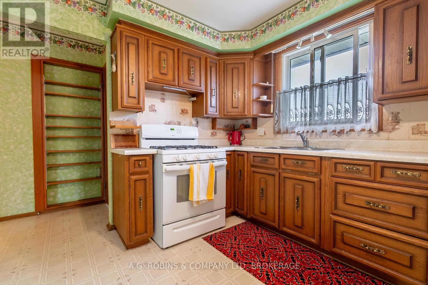 8 MADISON STREET Image 13