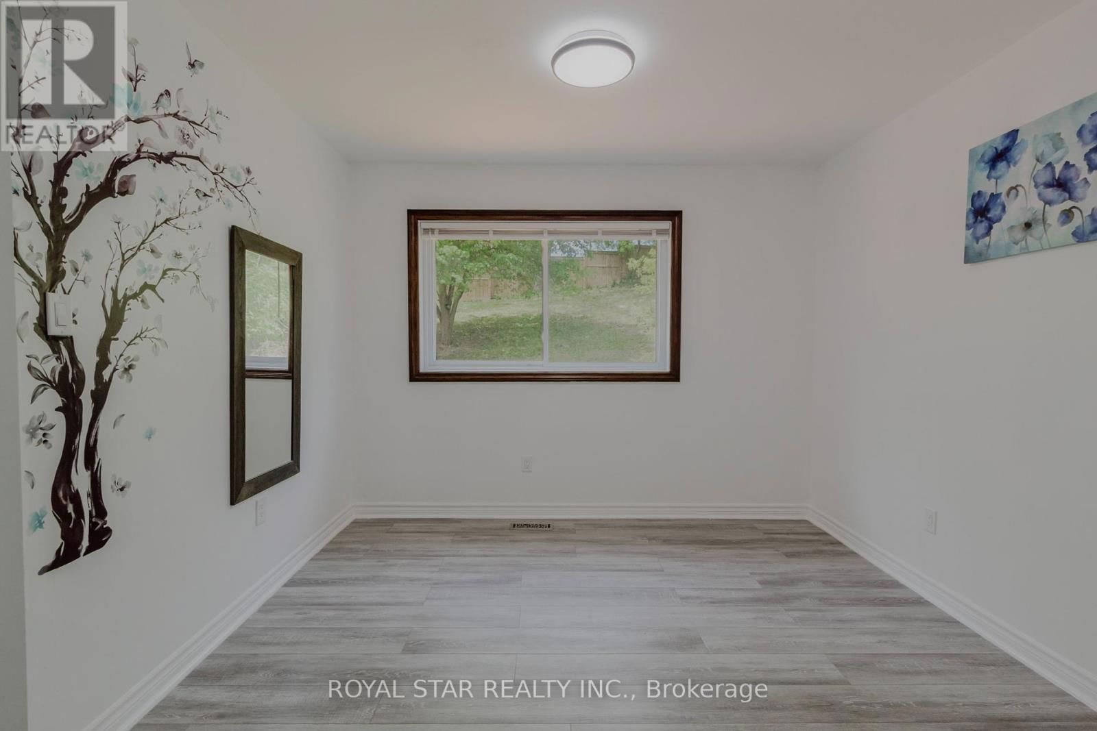 17 EVERGREEN COURT Image 19