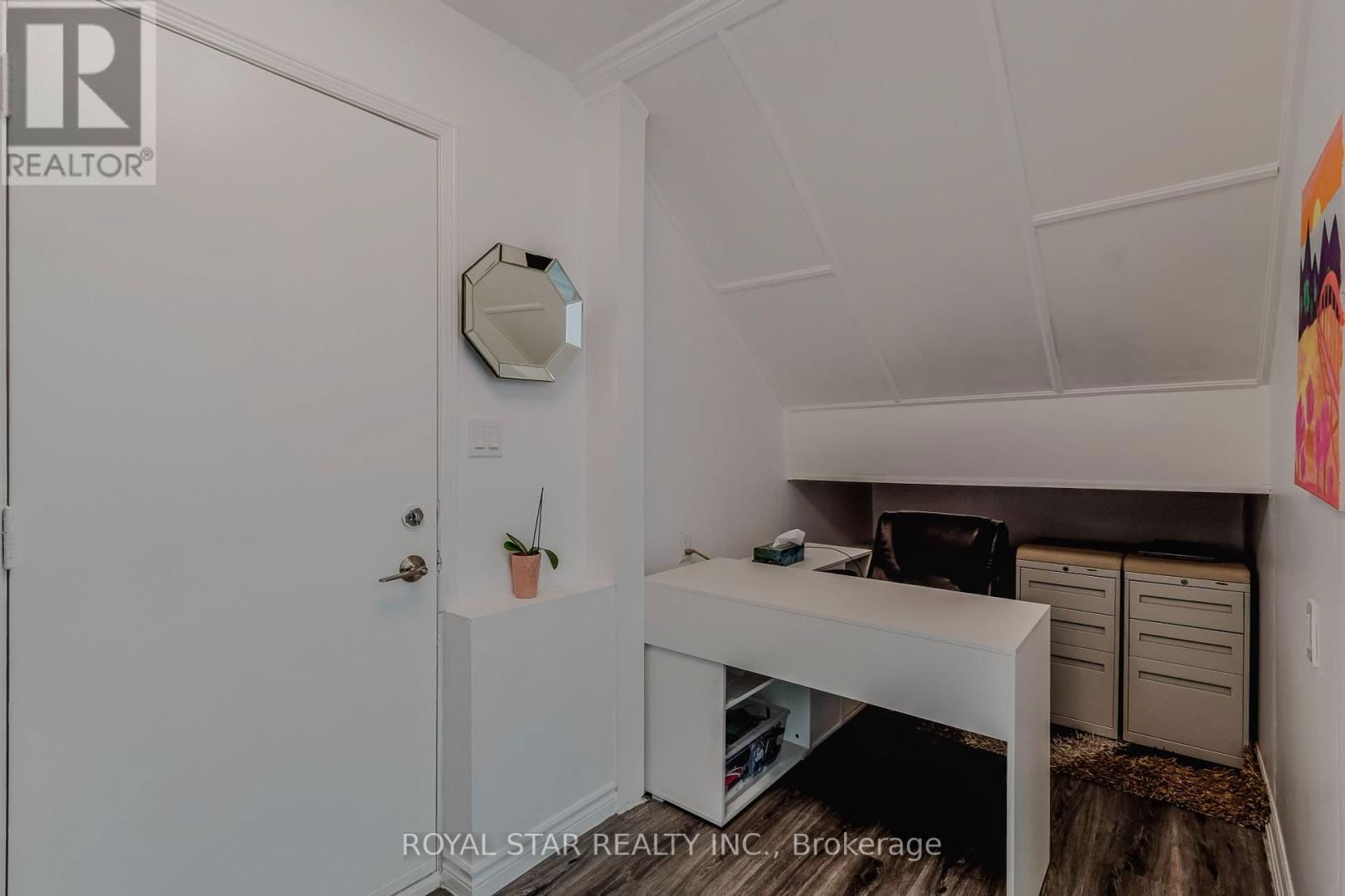 17 EVERGREEN COURT Image 28