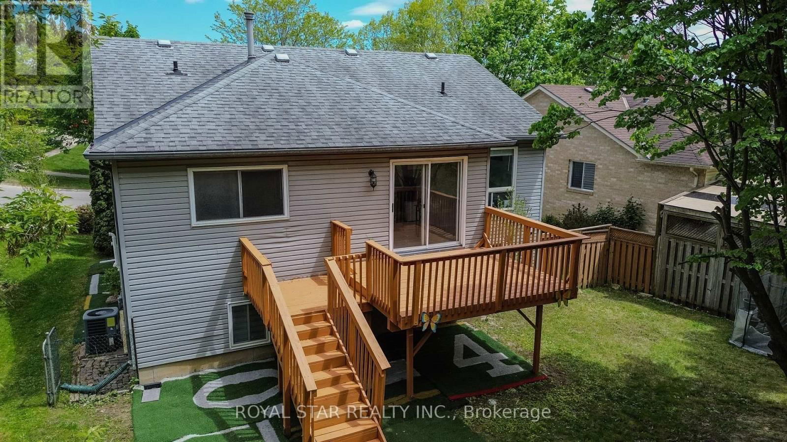 17 EVERGREEN COURT Image 36