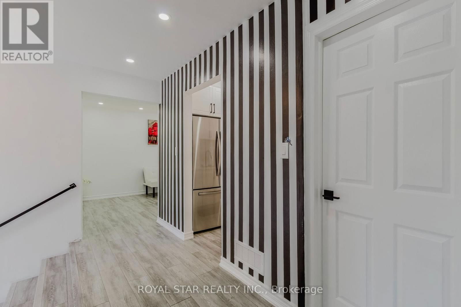 17 EVERGREEN COURT Image 7