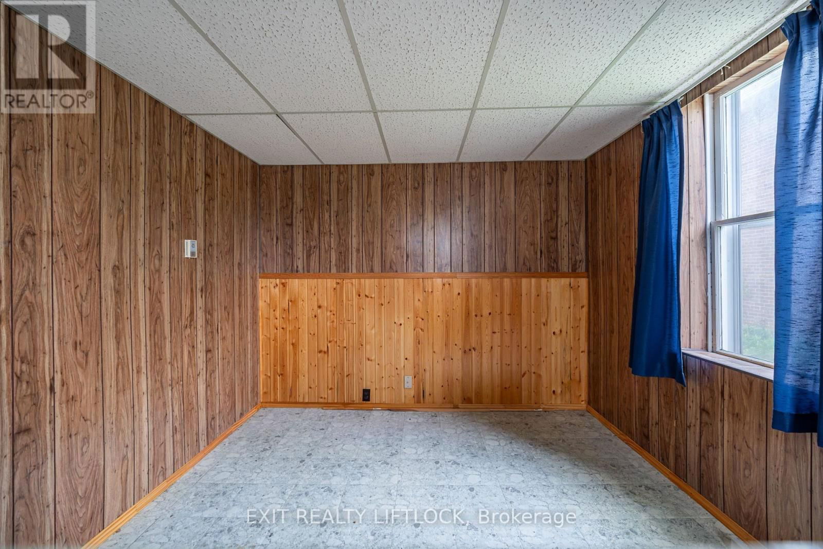 25 KING STREET WEST Image 12