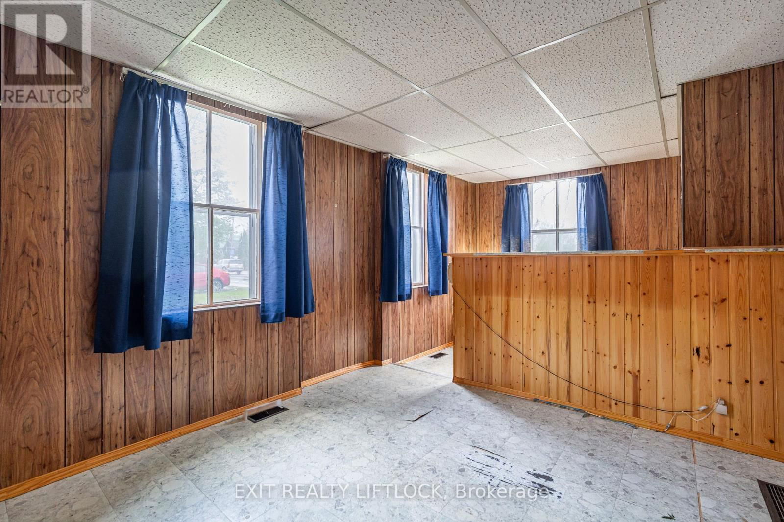 25 KING STREET WEST Image 13